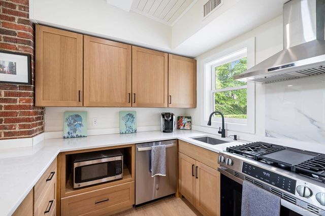 1720 E Leonard St, Pensacola, FL 32503