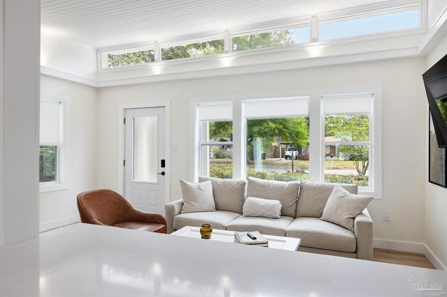 1720 E Leonard St, Pensacola, FL 32503