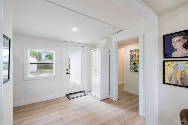 1720 E Leonard St, Pensacola, FL 32503