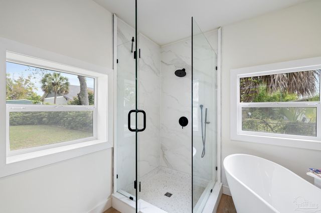 1720 E Leonard St, Pensacola, FL 32503