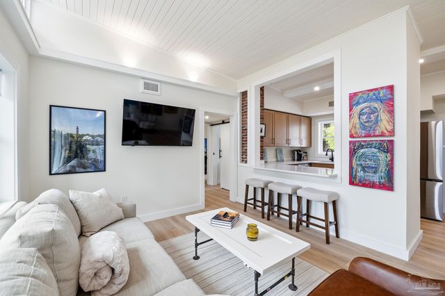 1720 E Leonard St, Pensacola, FL 32503