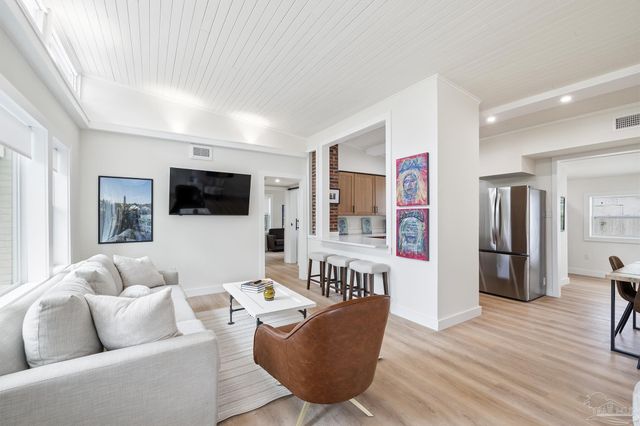 1720 E Leonard St, Pensacola, FL 32503