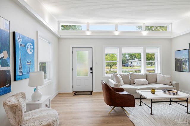 1720 E Leonard St, Pensacola, FL 32503