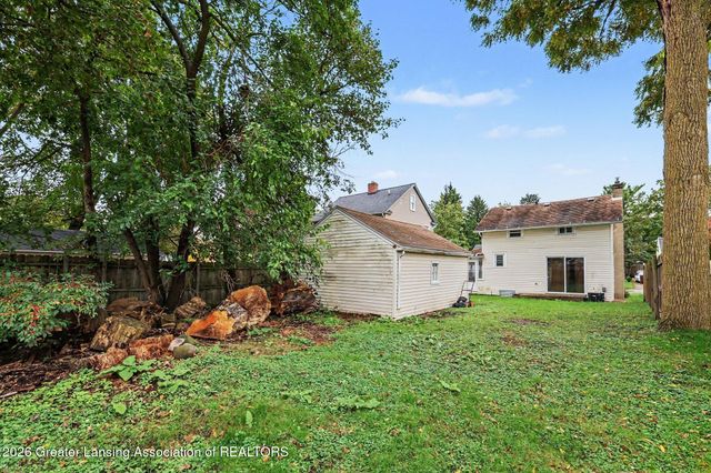 1116 Loraine Avenue, Lansing, MI 48910