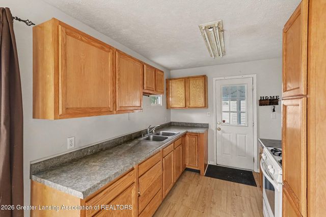 1116 Loraine Avenue, Lansing, MI 48910