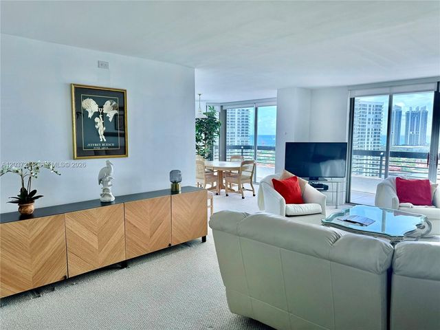 3500 Mystic Pointe Dr 2306, Aventura, FL 33180