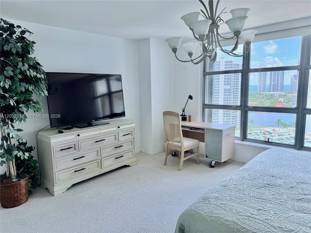 3500 Mystic Pointe Dr 2306, Aventura, FL 33180