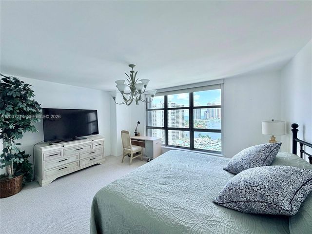 3500 Mystic Pointe Dr 2306, Aventura, FL 33180