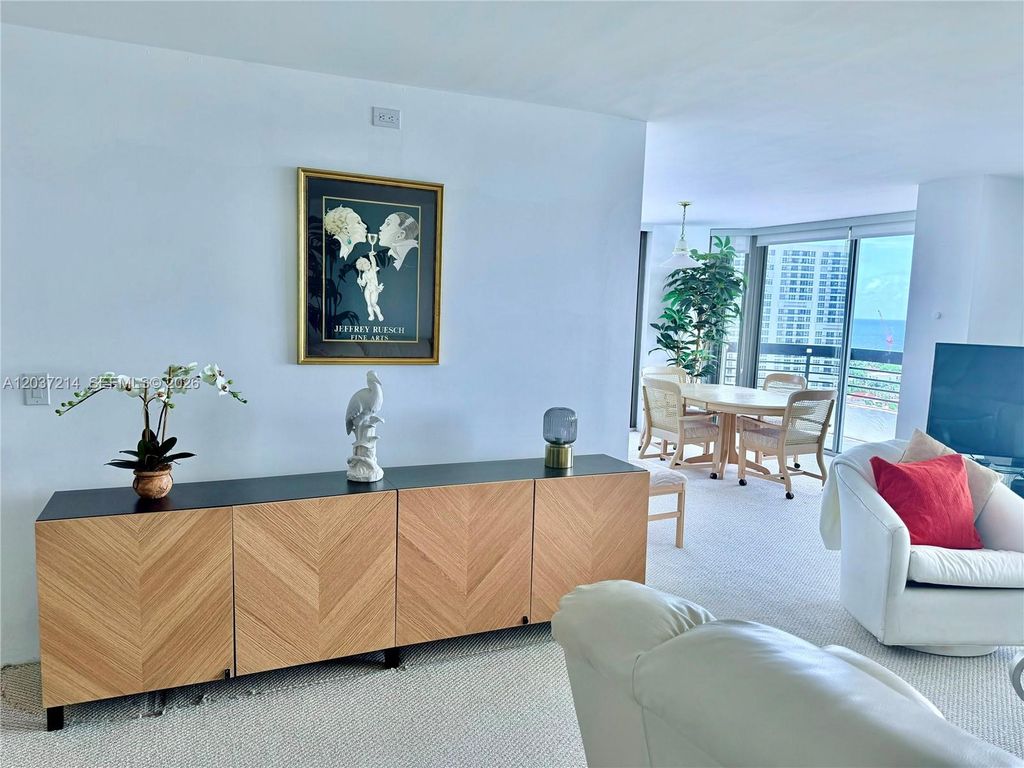 3500 Mystic Pointe Dr 2306, Aventura, FL 33180