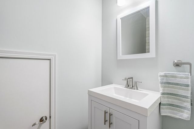 17634 S ALTA Drive, Lockport, IL 60441