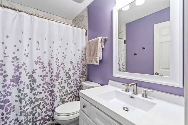 17634 S ALTA Drive, Lockport, IL 60441