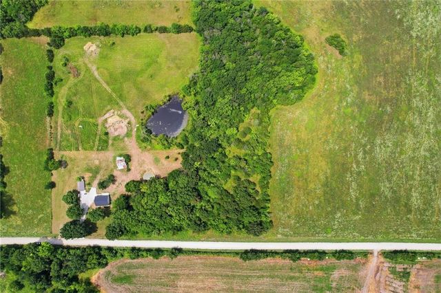 36 SW 1421st Road, Holden, MO 64040