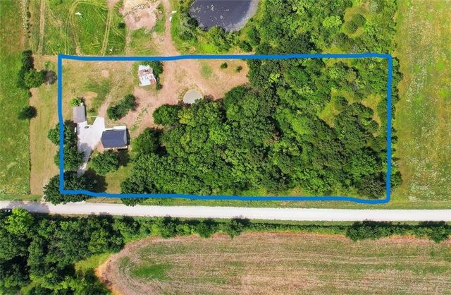 36 SW 1421st Road, Holden, MO 64040