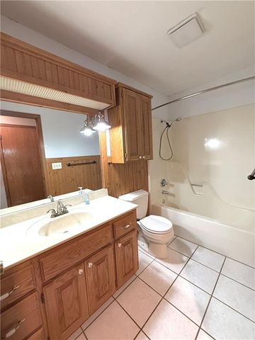 25 Dunbarton Lane, Bella Vista, AR 72715
