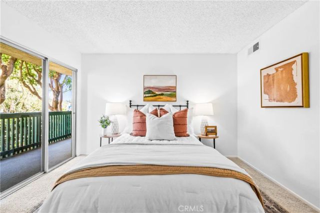 564 N Bellflower 116, Long Beach, CA 90814