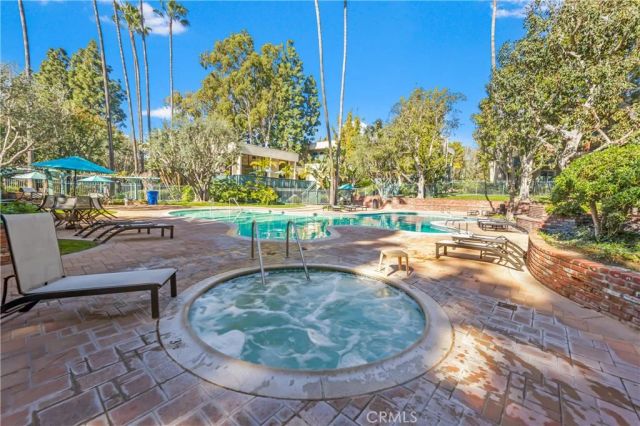 564 N Bellflower 116, Long Beach, CA 90814
