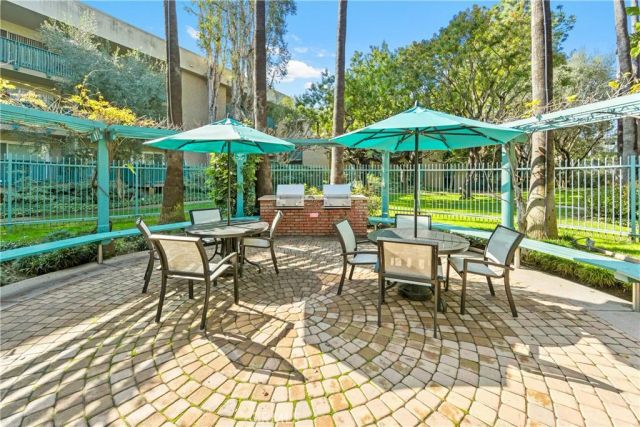 564 N Bellflower 116, Long Beach, CA 90814