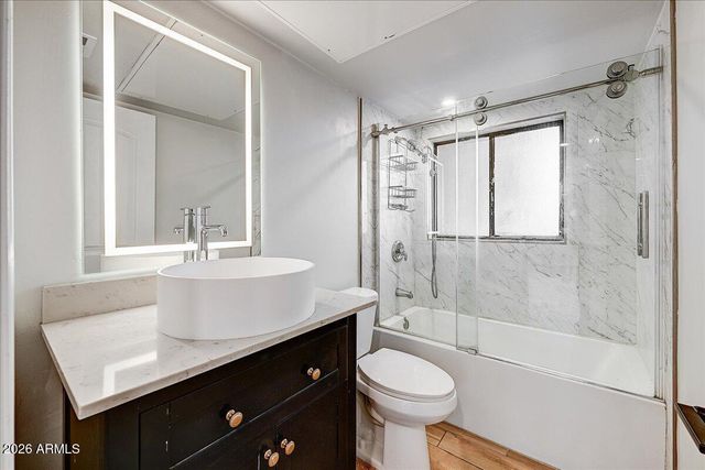 349 E THOMAS Road E302, Phoenix, AZ 85012