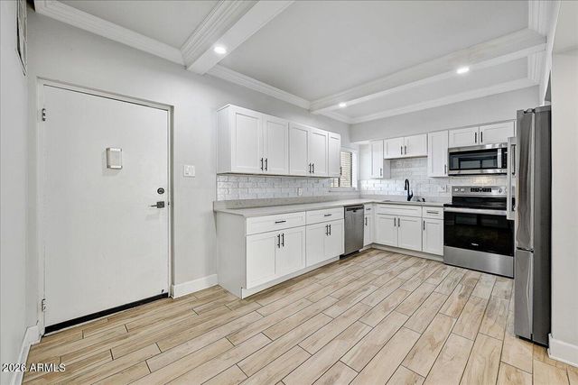 349 E THOMAS Road E302, Phoenix, AZ 85012