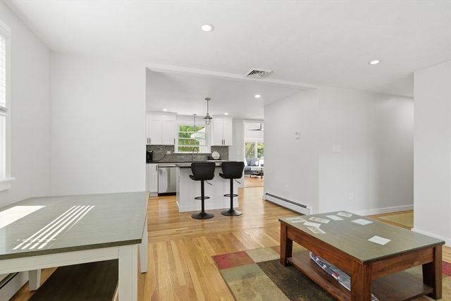 62 Hemenway, Framingham, MA 01701