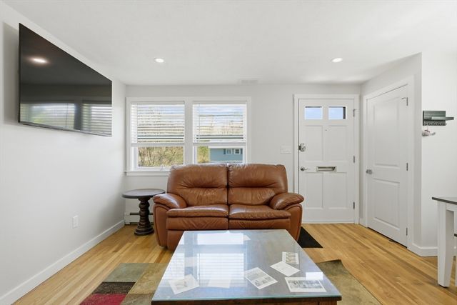 62 Hemenway, Framingham, MA 01701