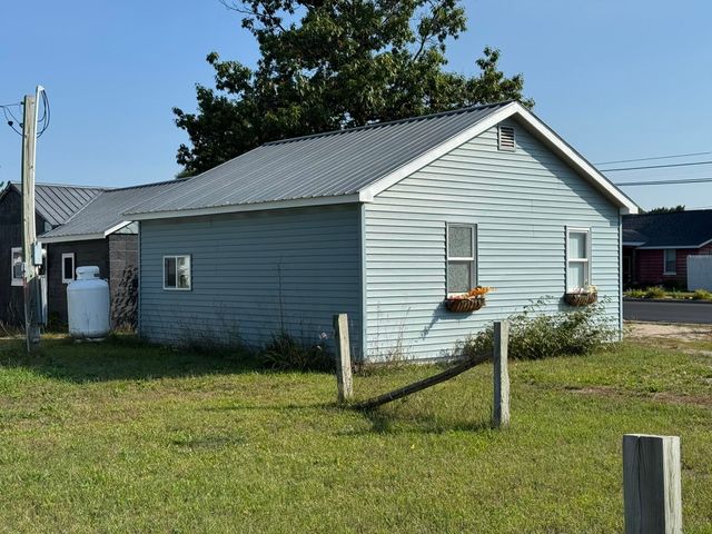 8281 Rapid City Road, Rapid City, MI 49676