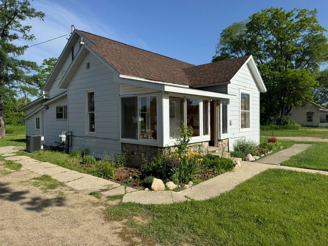 8281 Rapid City Road, Rapid City, MI 49676