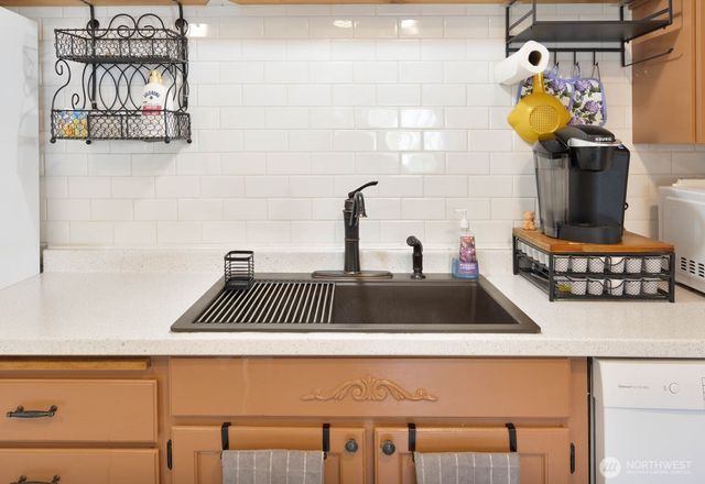 6028 S Prospect Street, Tacoma, WA 98409