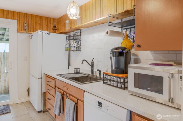 6028 S Prospect Street, Tacoma, WA 98409