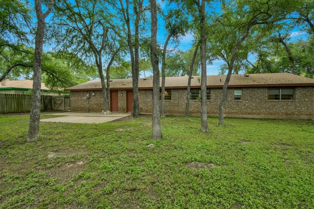 605 Quail Creek DR, Round Rock, TX 78664