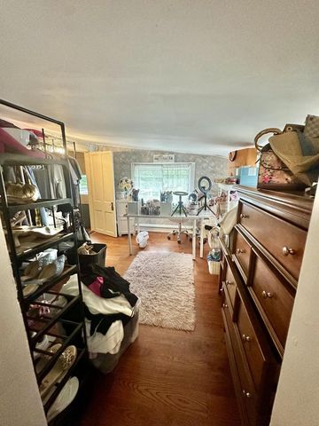 1615 White Rock AVENUE, Waukesha, WI 53186