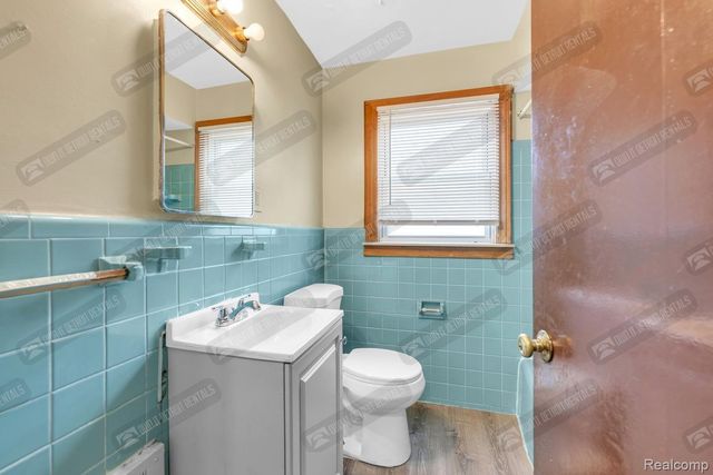 16701 GREENFIELD Road, Detroit, MI 48235