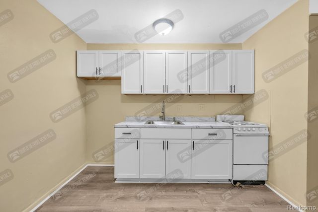 16701 GREENFIELD Road, Detroit, MI 48235