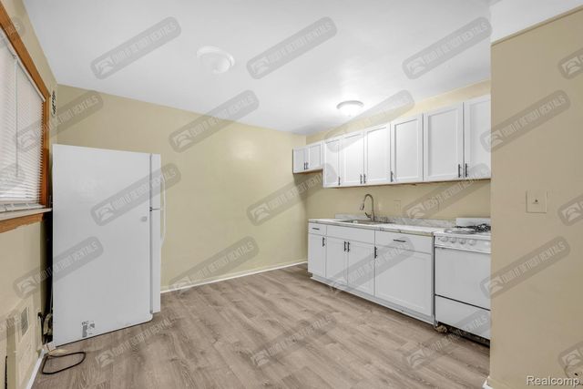 16701 GREENFIELD Road, Detroit, MI 48235