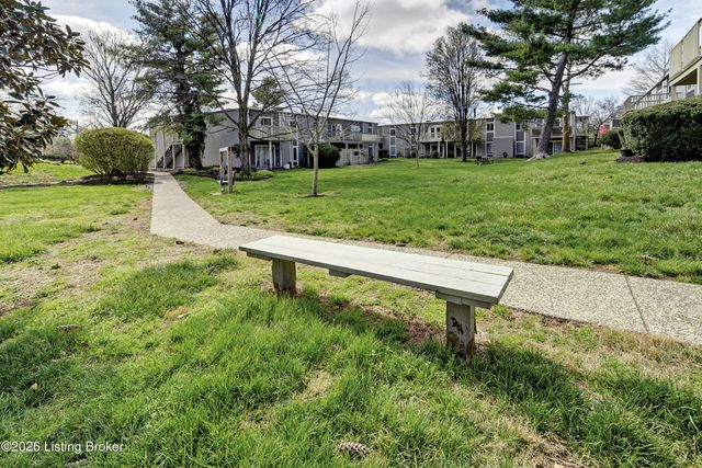 1935 Gardiner Ln E70, Louisville, KY 40205