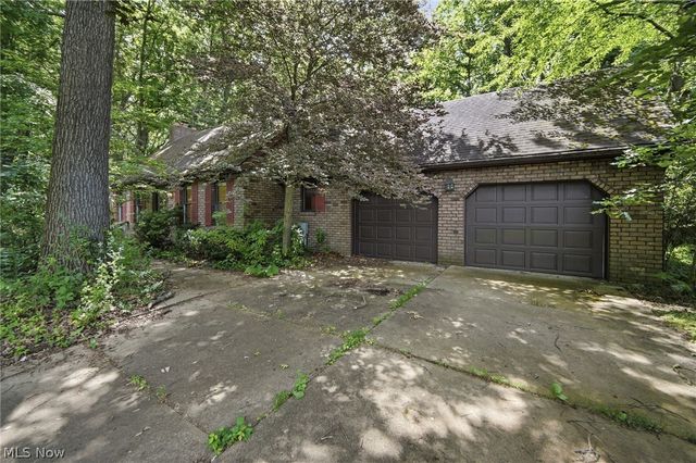 776 Perry Avenue, Ravenna, OH 44266