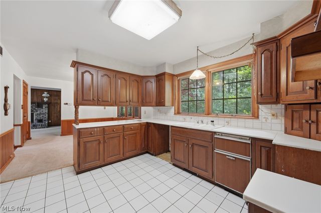 776 Perry Avenue, Ravenna, OH 44266