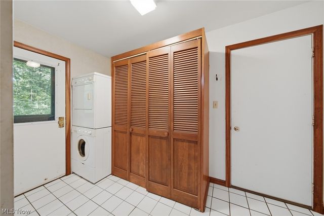 776 Perry Avenue, Ravenna, OH 44266