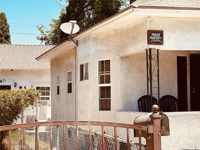 1261 E 48th Street, Los Angeles, CA 90011