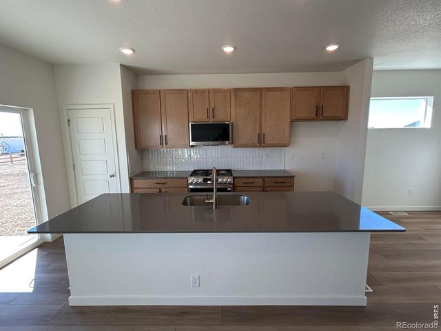 510 Gavin Court, Hudson, CO 80642