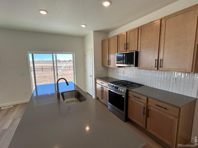 510 Gavin Court, Hudson, CO 80642