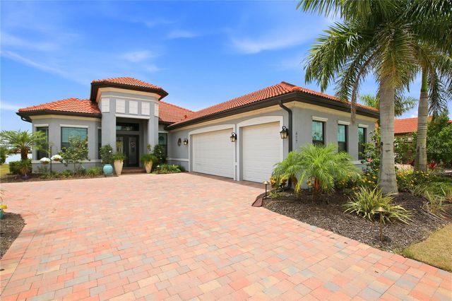 617 MARAVIYA BOULEVARD, Nokomis, FL 34275