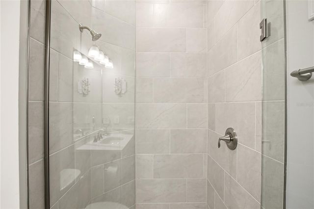 617 MARAVIYA BOULEVARD, Nokomis, FL 34275