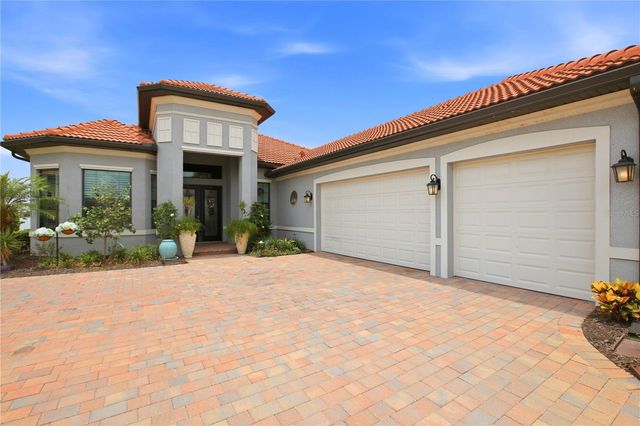 617 MARAVIYA BOULEVARD, Nokomis, FL 34275