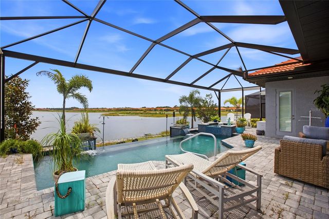 617 MARAVIYA BOULEVARD, Nokomis, FL 34275