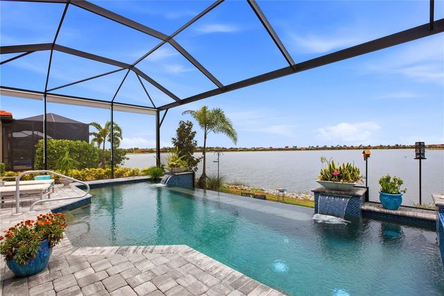 617 MARAVIYA BOULEVARD, Nokomis, FL 34275