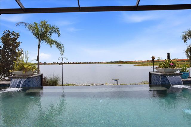 617 MARAVIYA BOULEVARD, Nokomis, FL 34275