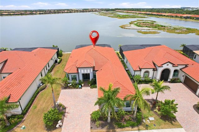 617 MARAVIYA BOULEVARD, Nokomis, FL 34275