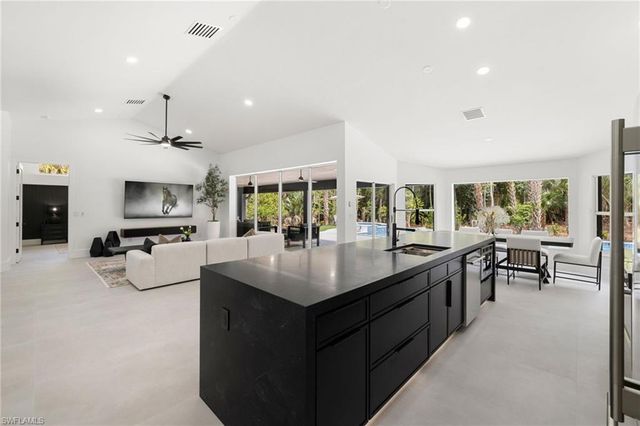 4521 3rd AVE NW, Naples, FL 34119