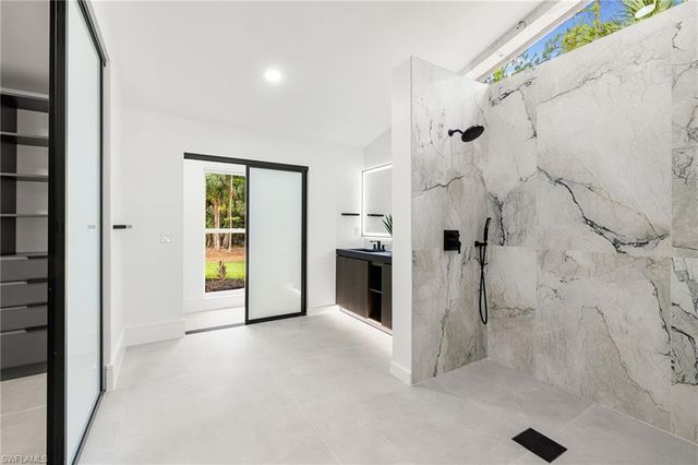 4521 3rd AVE NW, Naples, FL 34119